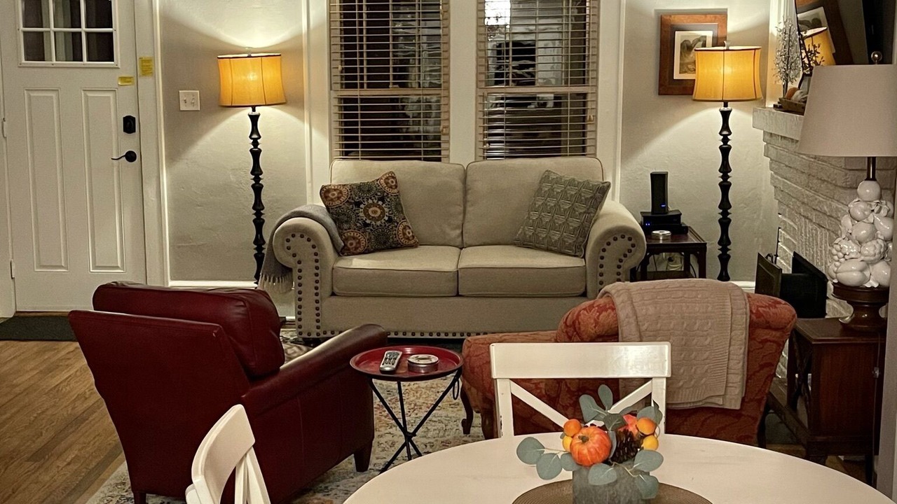 Photo of Livingroom in Weaverville