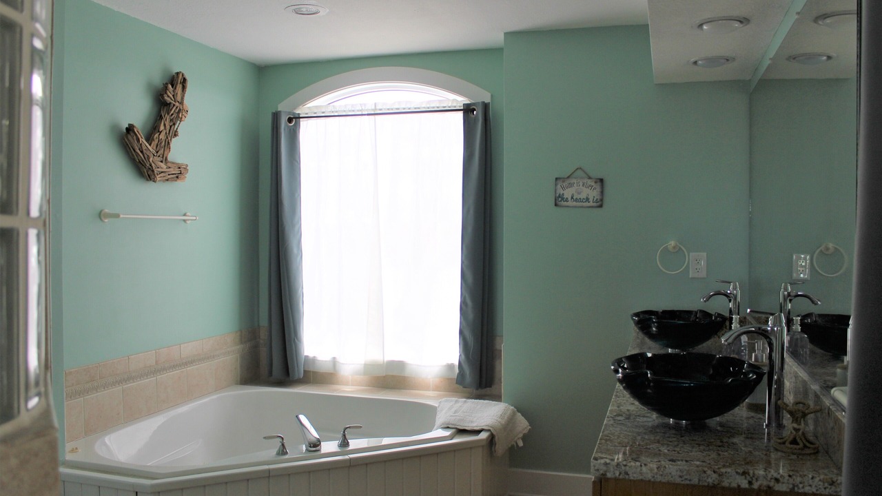 Photo of Bathroom in Carova Beach