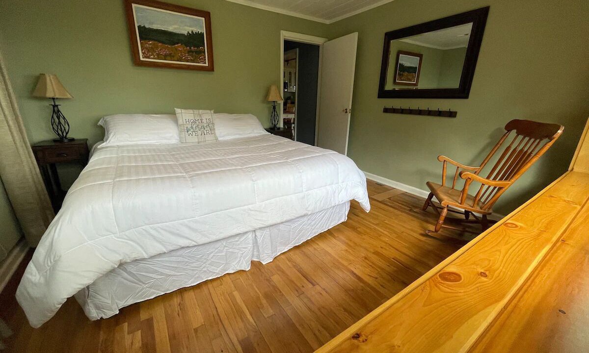 Photo of Bedroom in Apple Ridge