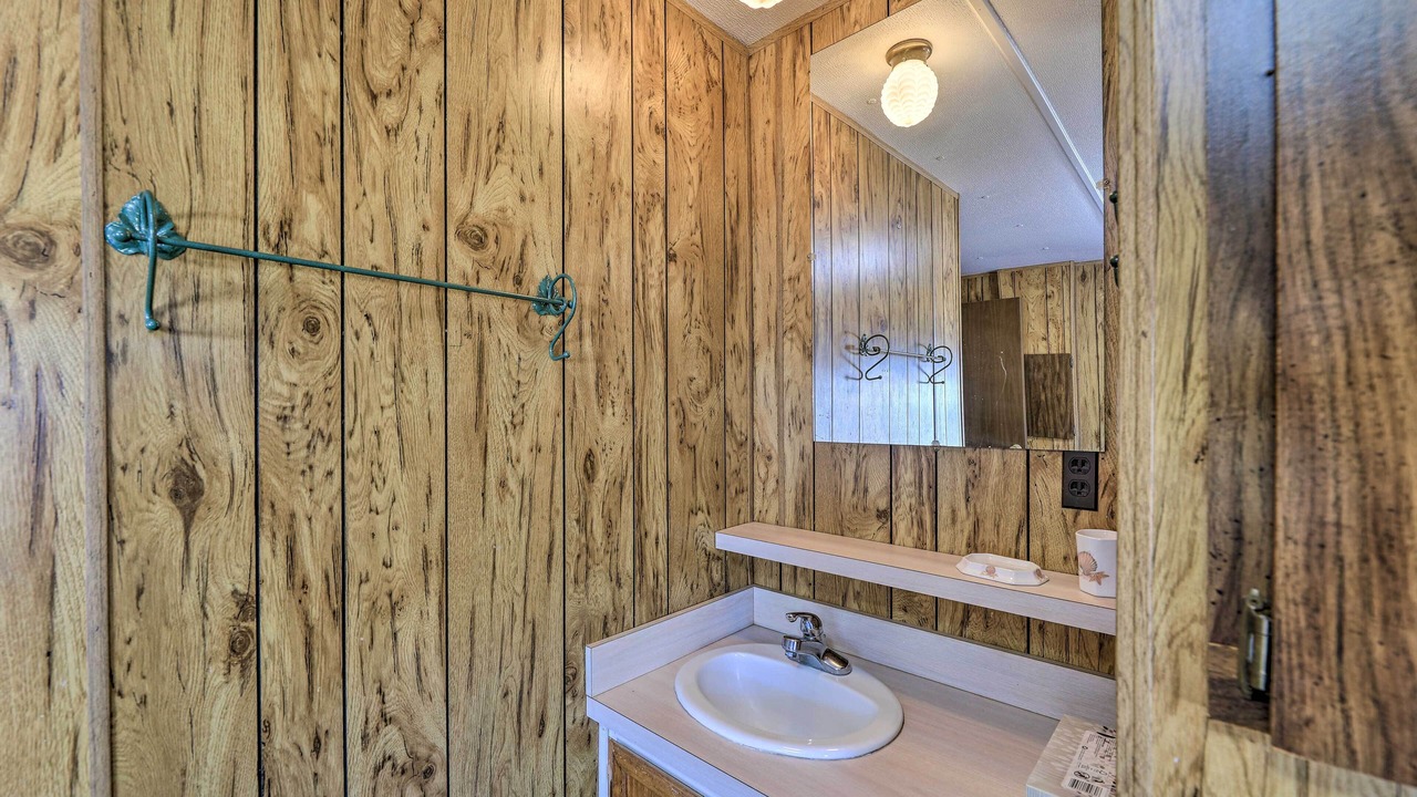 Photo of Bathroom in Oriental