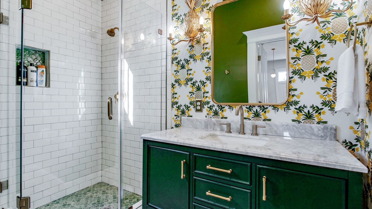 Photo of Bathroom in Metropolitan