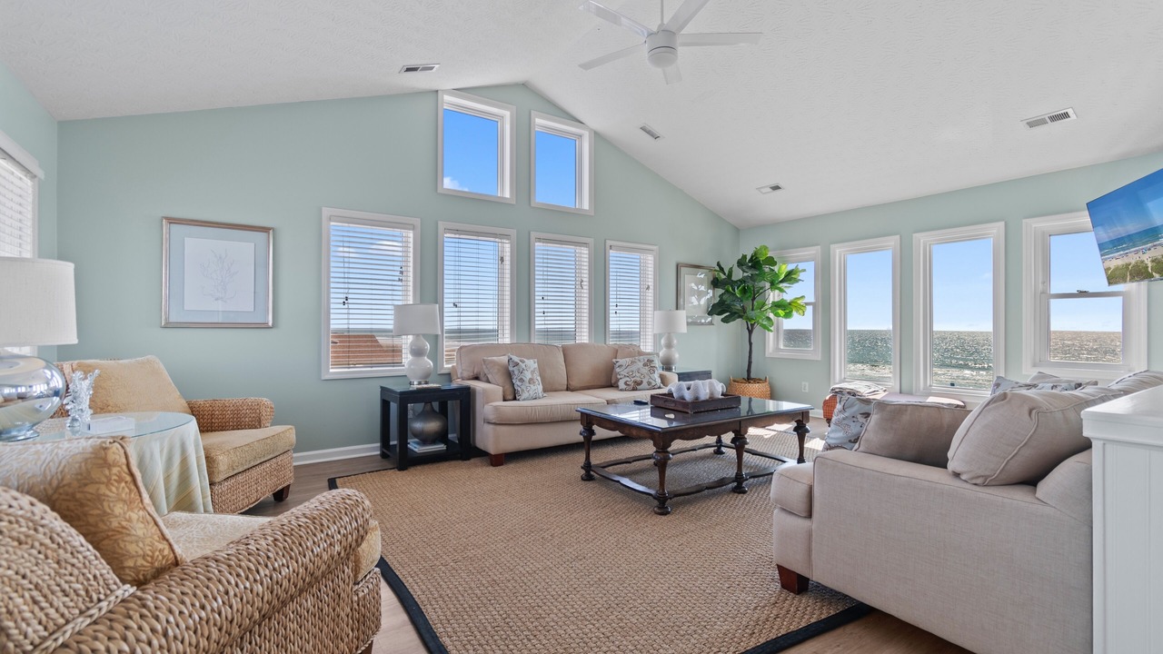 Photo of Livingroom in Holden Beach