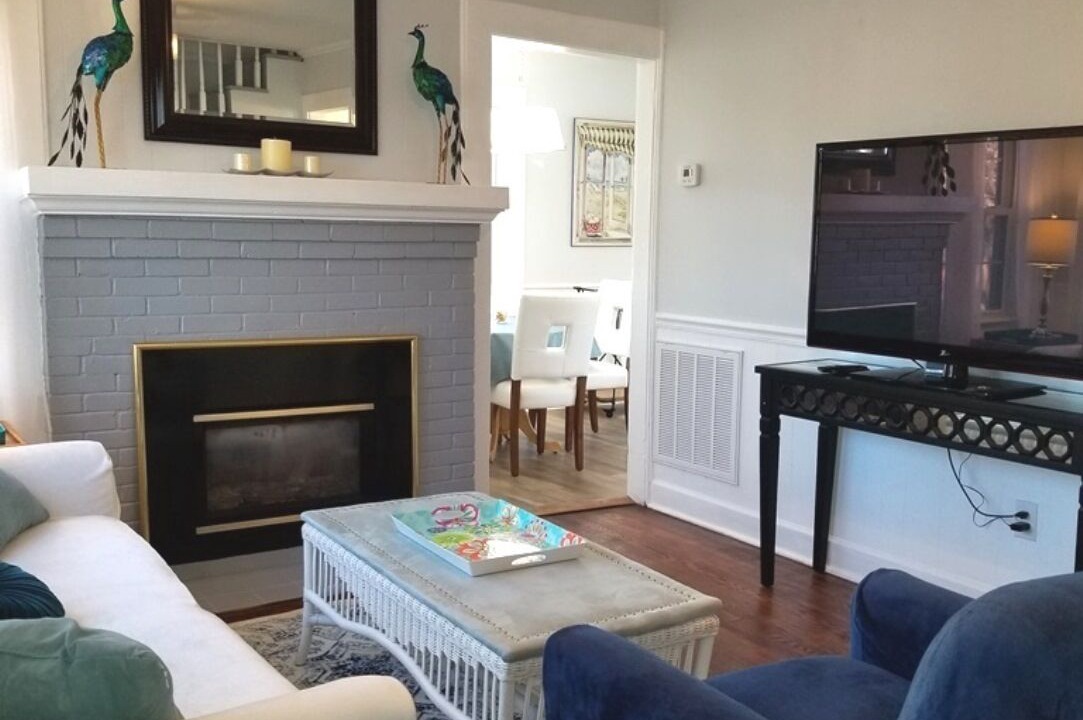 Photo of Livingroom in Newton