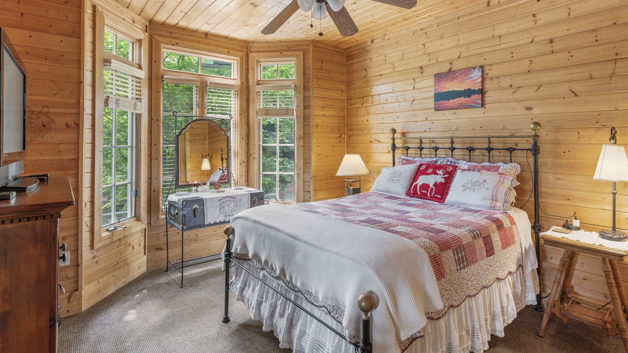 Photo of Bedroom in Cashiers