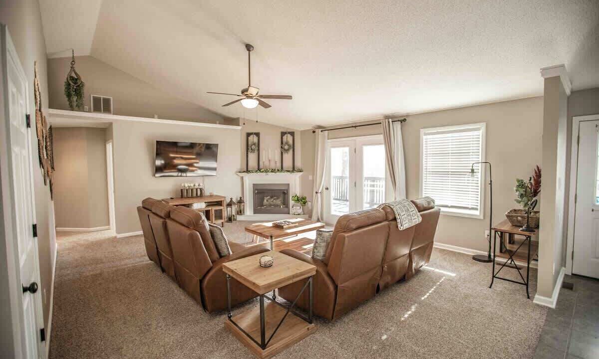 Photo of Livingroom in Hendersonville