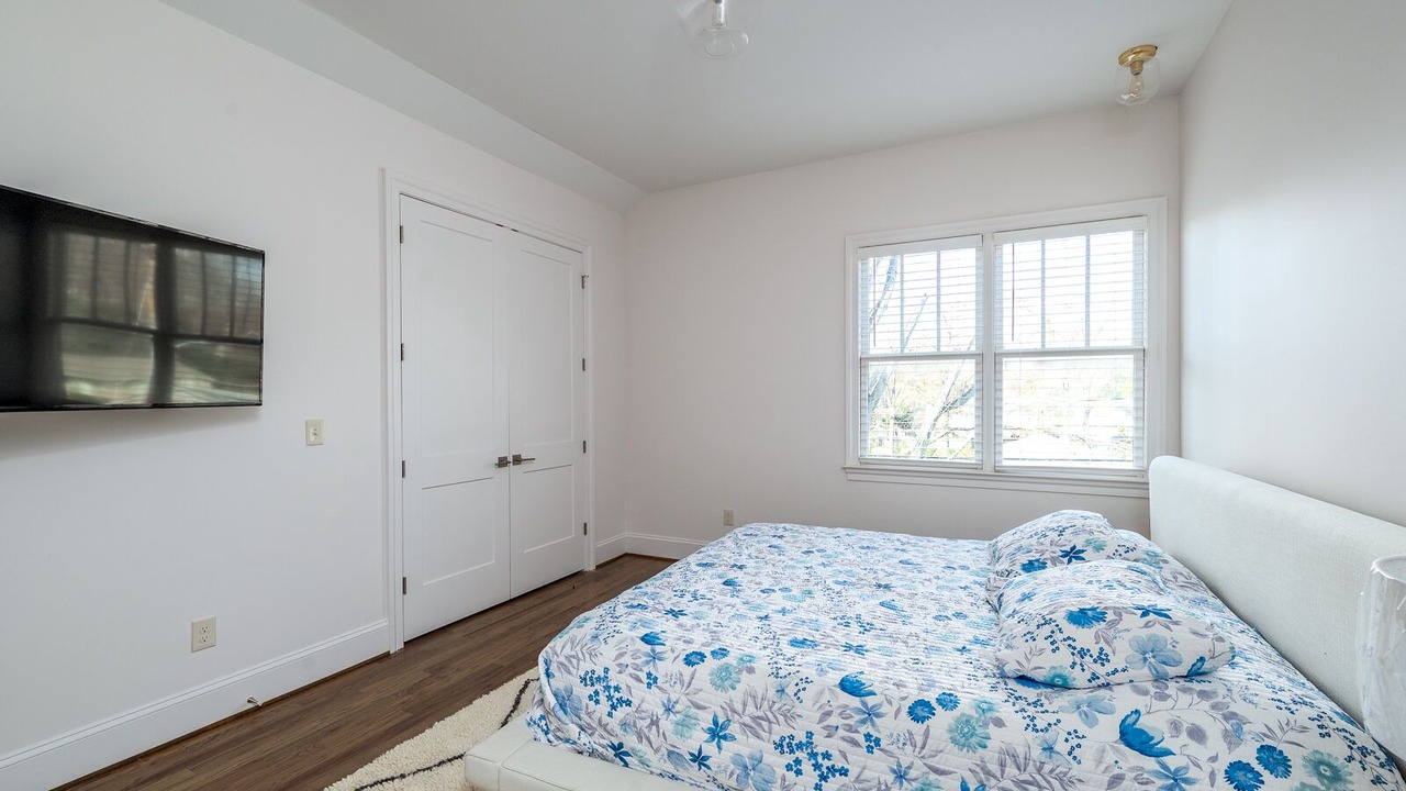 Photo of Bedroom in Oakhurst