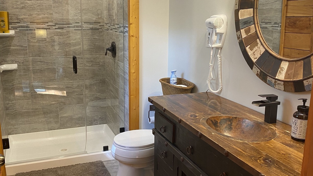 Photo of Bathroom in Bynum