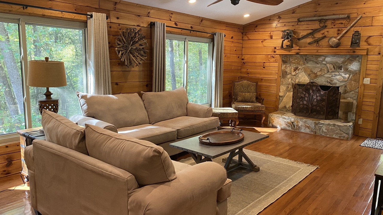 Photo of Livingroom in Bynum