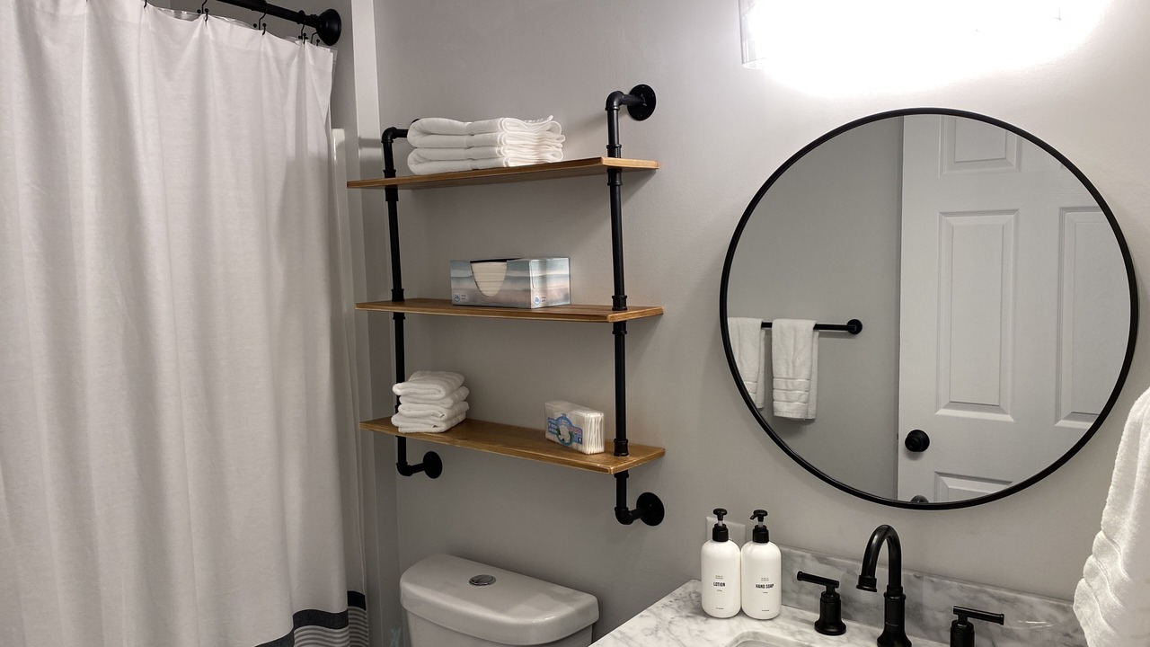 Photo of Bathroom in Hendersonville