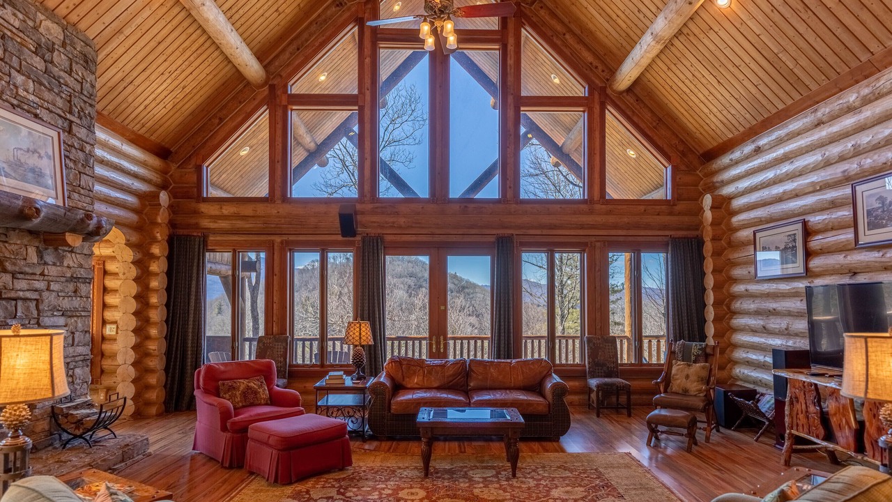 Photo of Livingroom in Blowing Rock