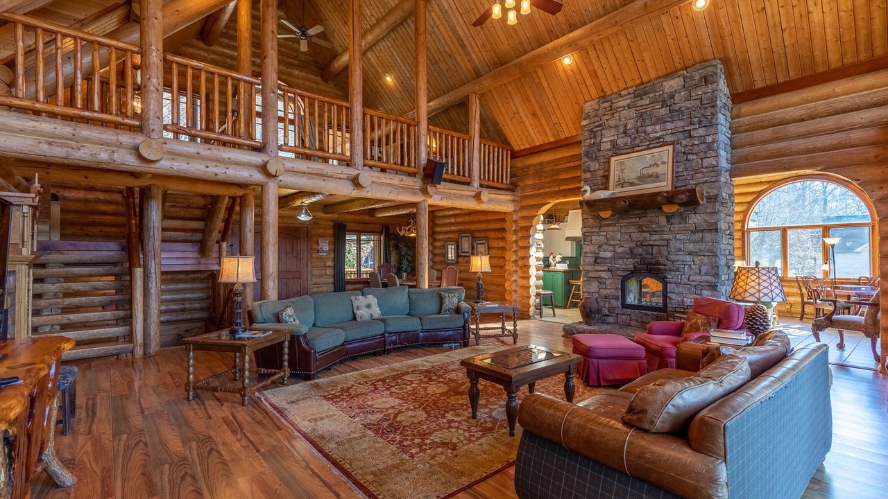 Photo of Livingroom in Blowing Rock