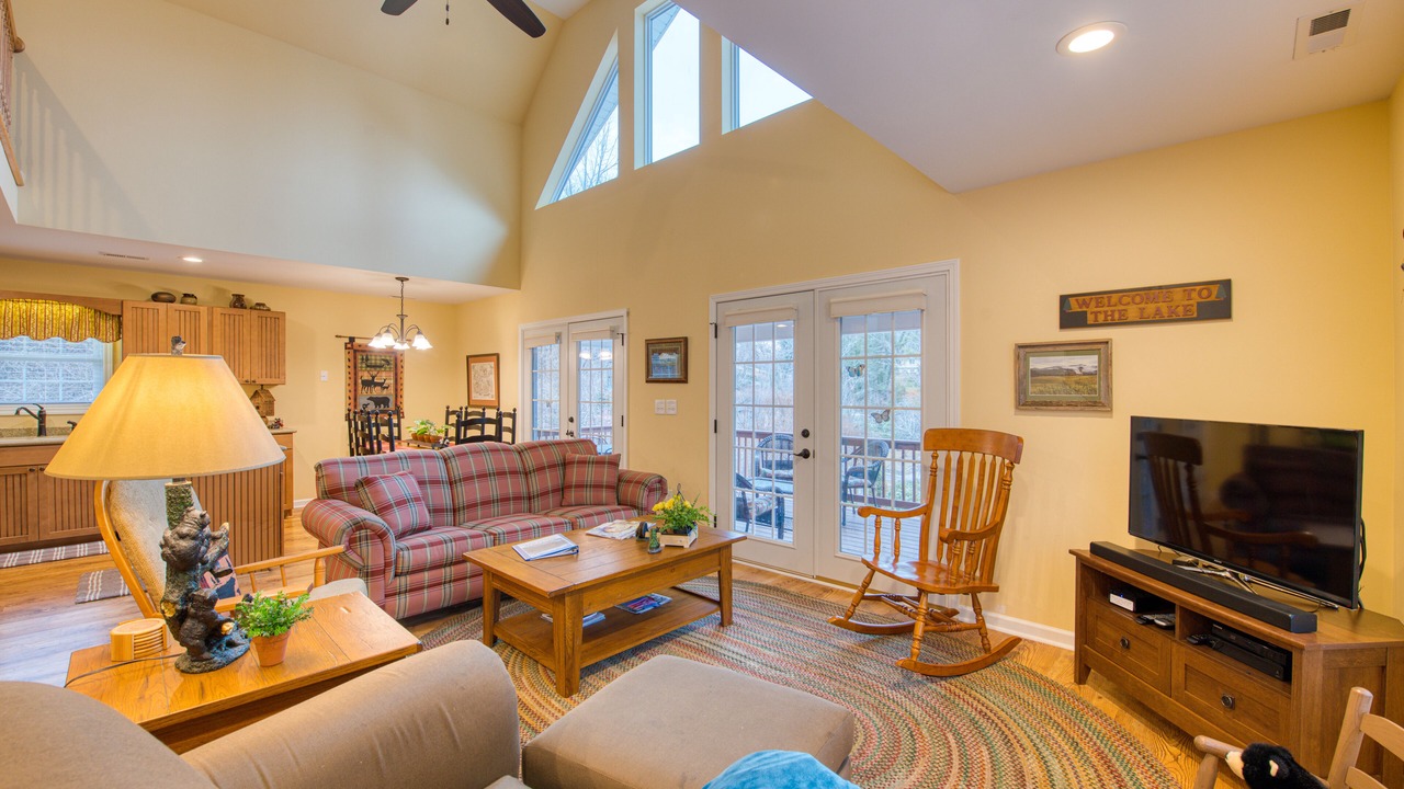 Photo of Livingroom in Lake Junaluska
