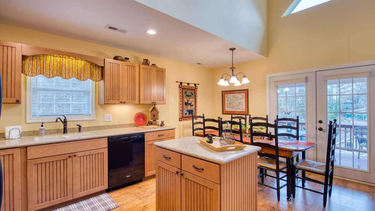 Photo of Kitchen in Lake Junaluska
