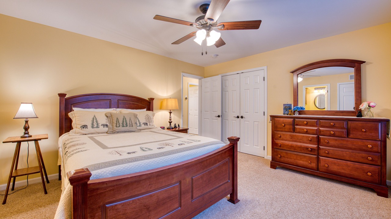 Photo of Bedroom in Lake Junaluska