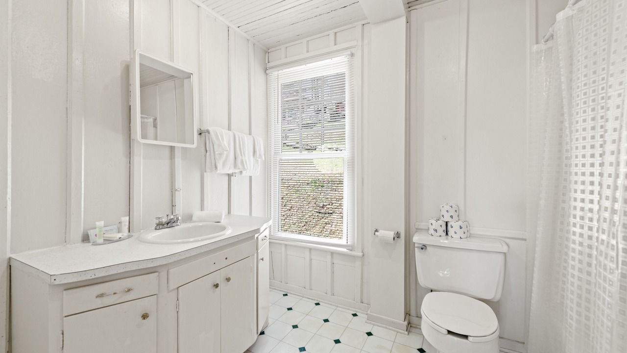 Photo of Bathroom in Lake Junaluska