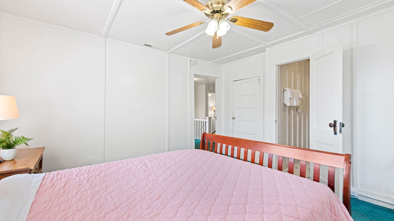 Photo of Bedroom in Lake Junaluska