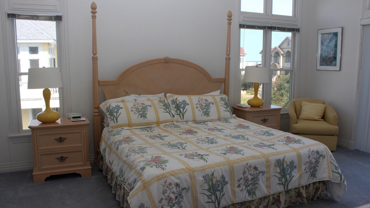 Photo of Bedroom in Pine Island