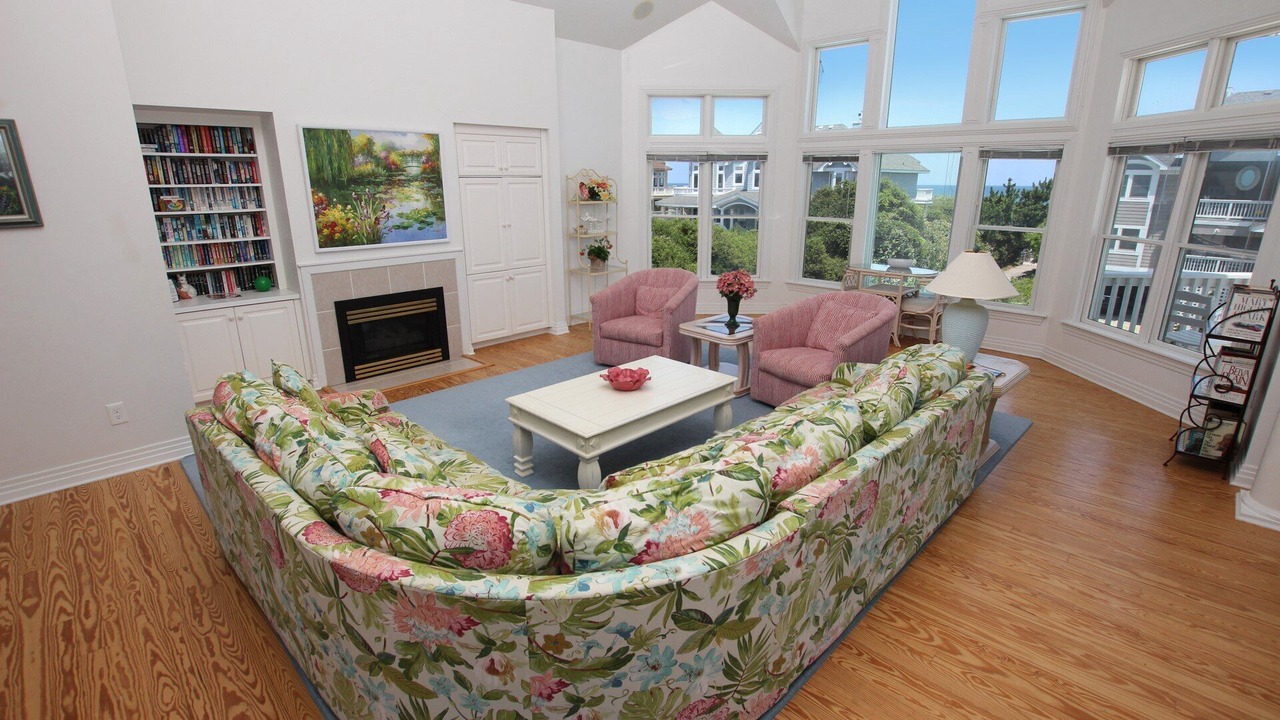 Photo of Livingroom in Pine Island