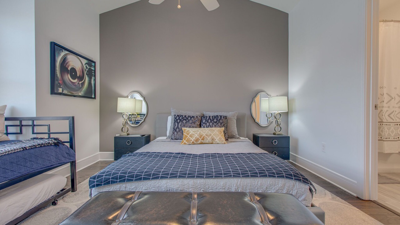 Photo of Bedroom in Historic Waverly