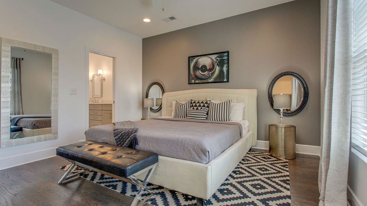Photo of Bedroom in Historic Waverly