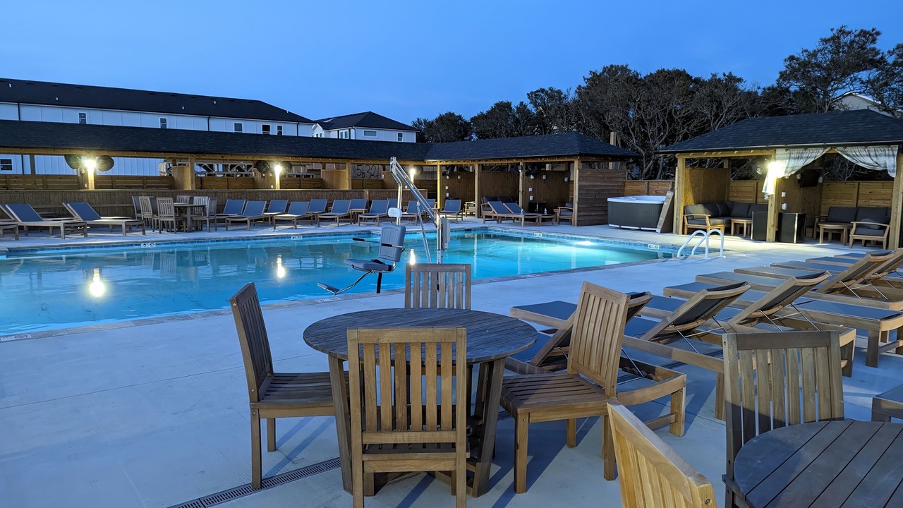 Photo of Outdoor in Corolla Light