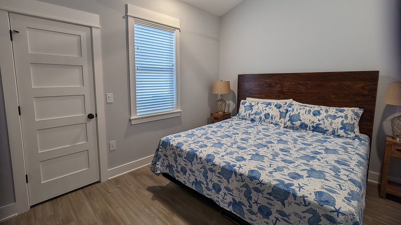 Photo of Bedroom in Corolla Light