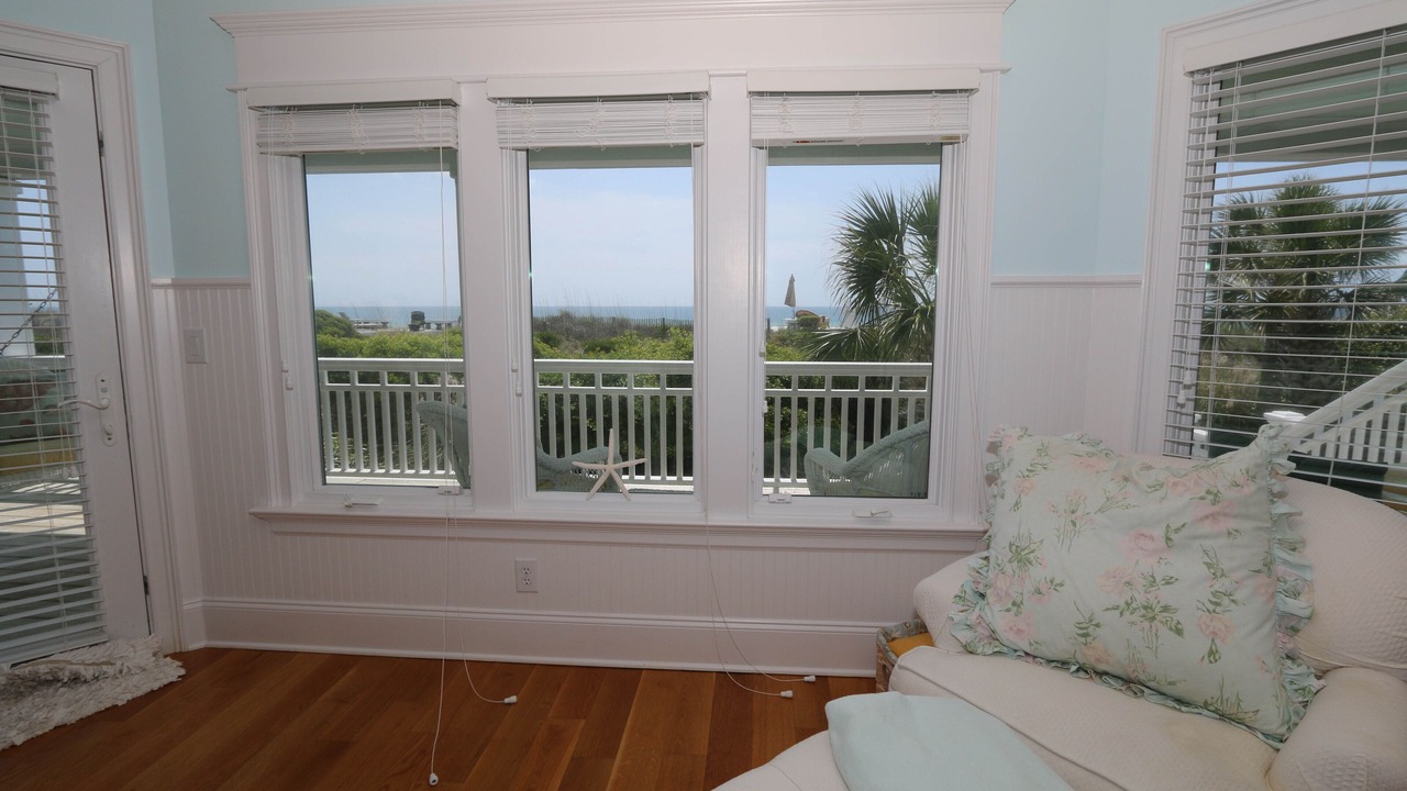 Photo of Livingroom in Wrightsville Beach