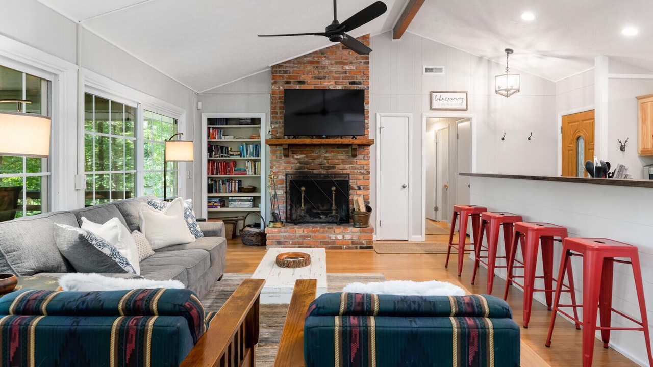 Photo of Livingroom in Lake Toxaway