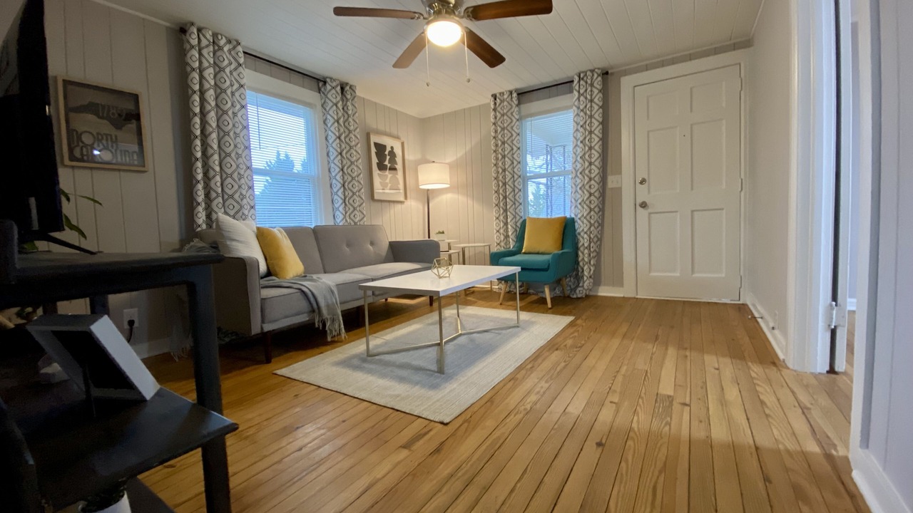 Photo of Livingroom in Kernersville