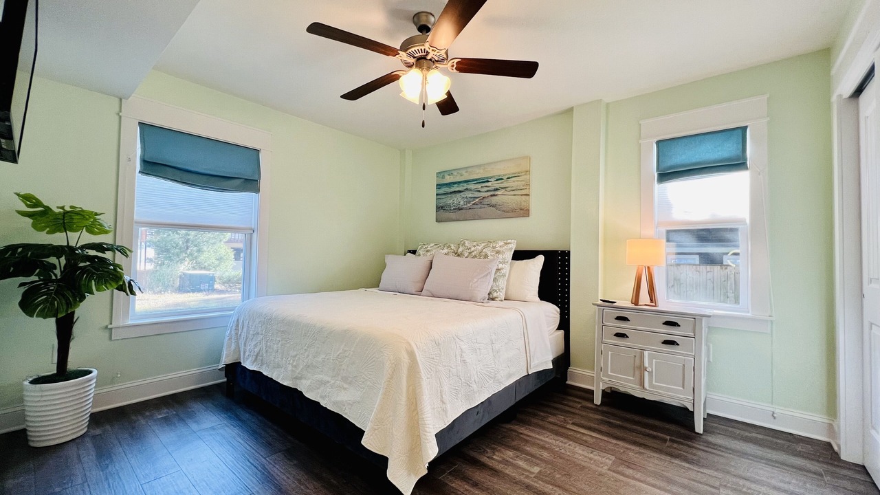 Photo of Bedroom in Colington