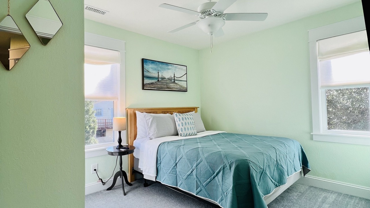 Photo of Bedroom in Colington