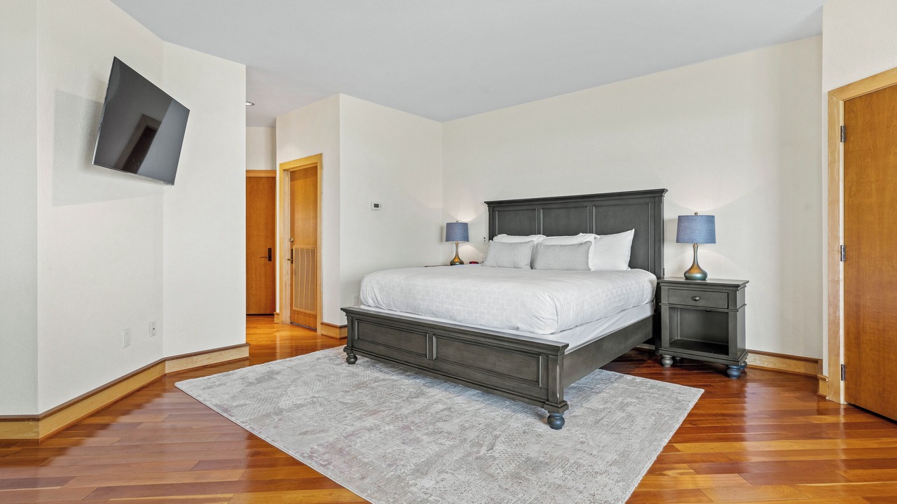 Photo of Bedroom in Manteo