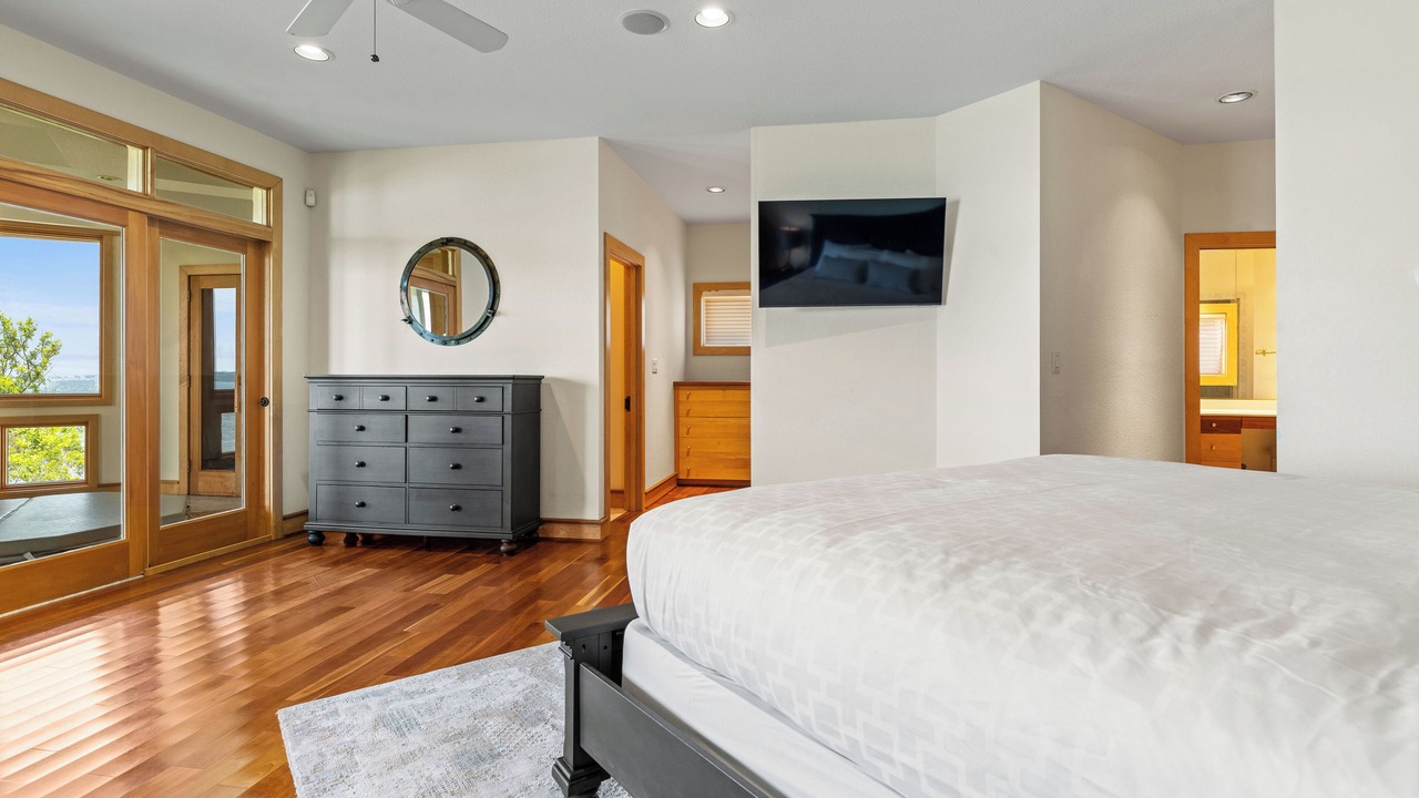 Photo of Bedroom in Manteo