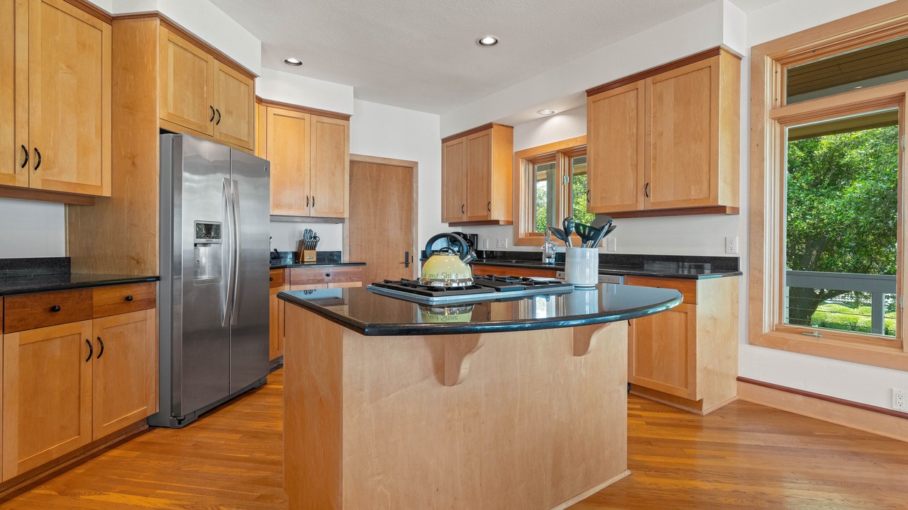 Photo of Kitchen in Manteo