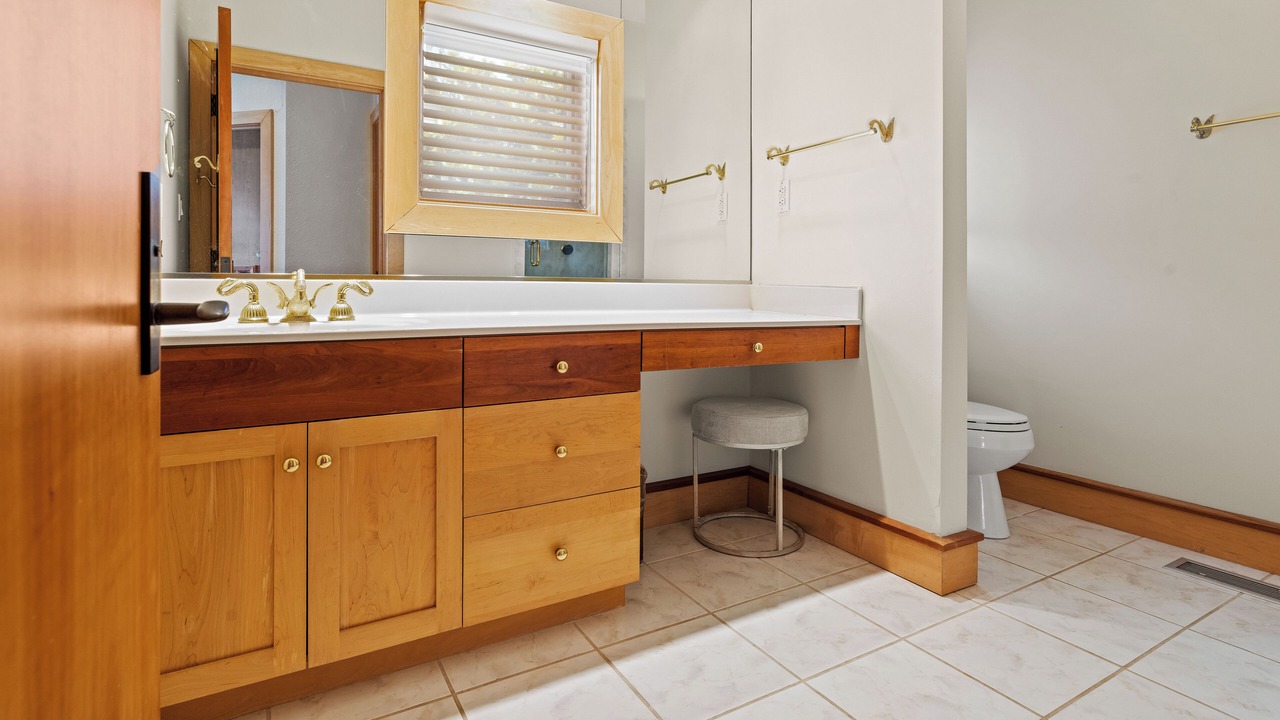 Photo of Bathroom in Manteo