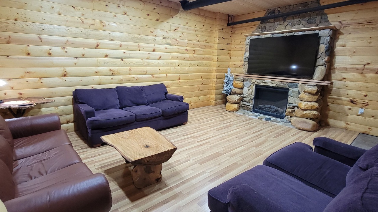 Photo of Livingroom in Lenoir