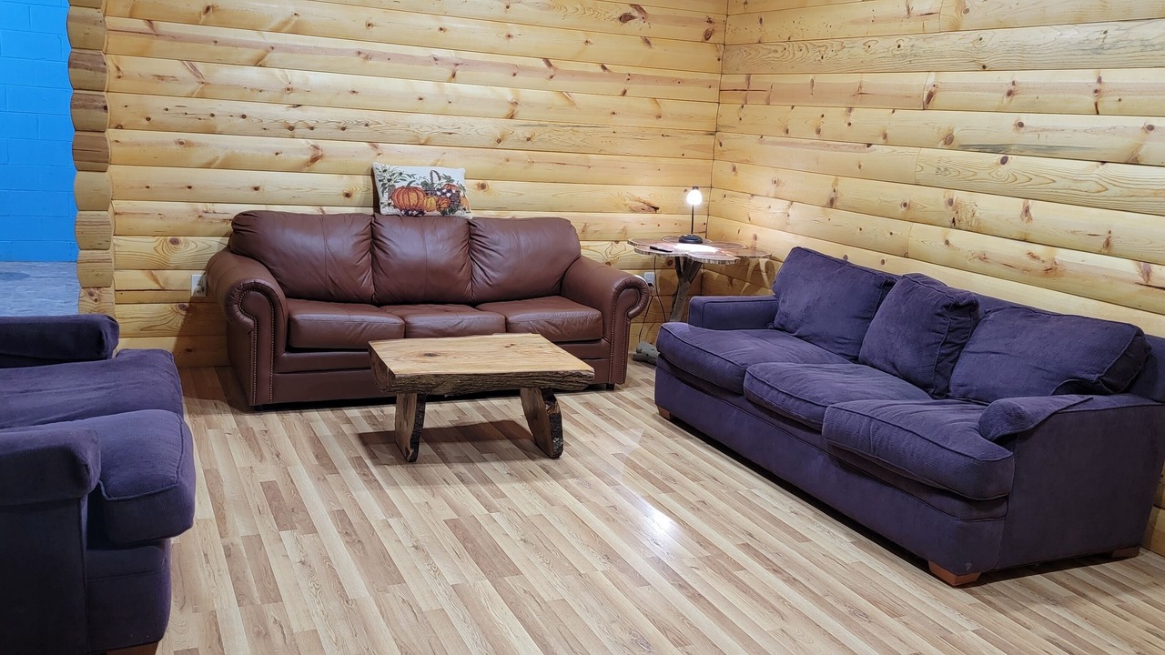 Photo of Livingroom in Lenoir