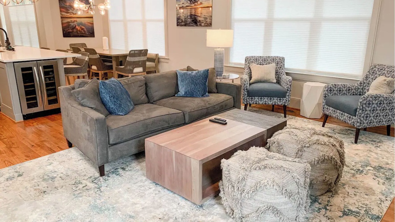 Photo of Livingroom in Southwest Raleigh