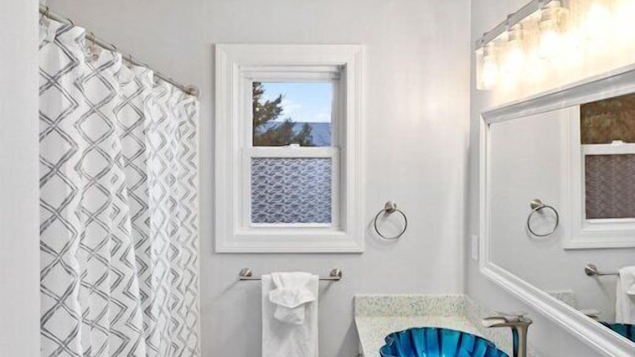 Photo of Bathroom in Colington Harbour