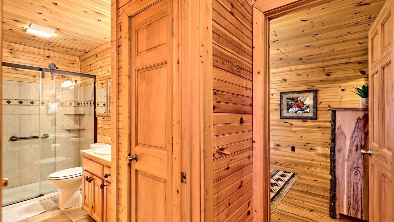 Photo of Bathroom in Hayesville