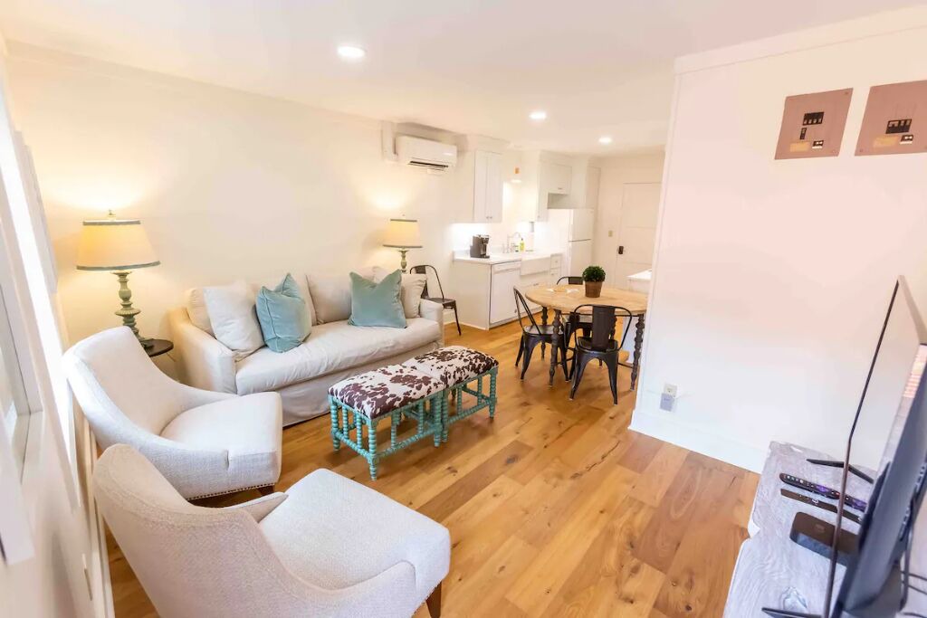 Photo of Livingroom in Blowing Rock