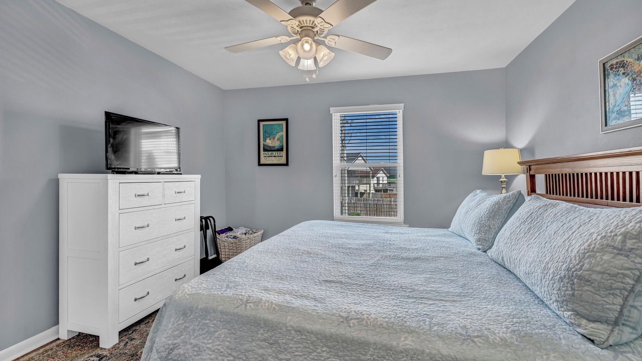 Photo of Bedroom in McCutcheon Field