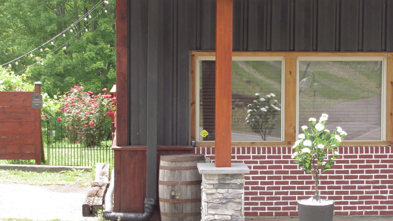 Photo of Outdoor in Lansing