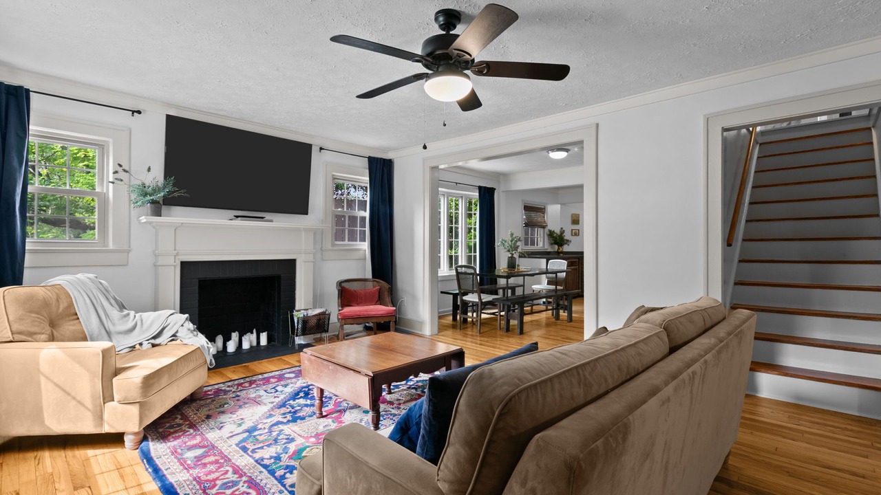 Photo of Livingroom in Terry Sanford