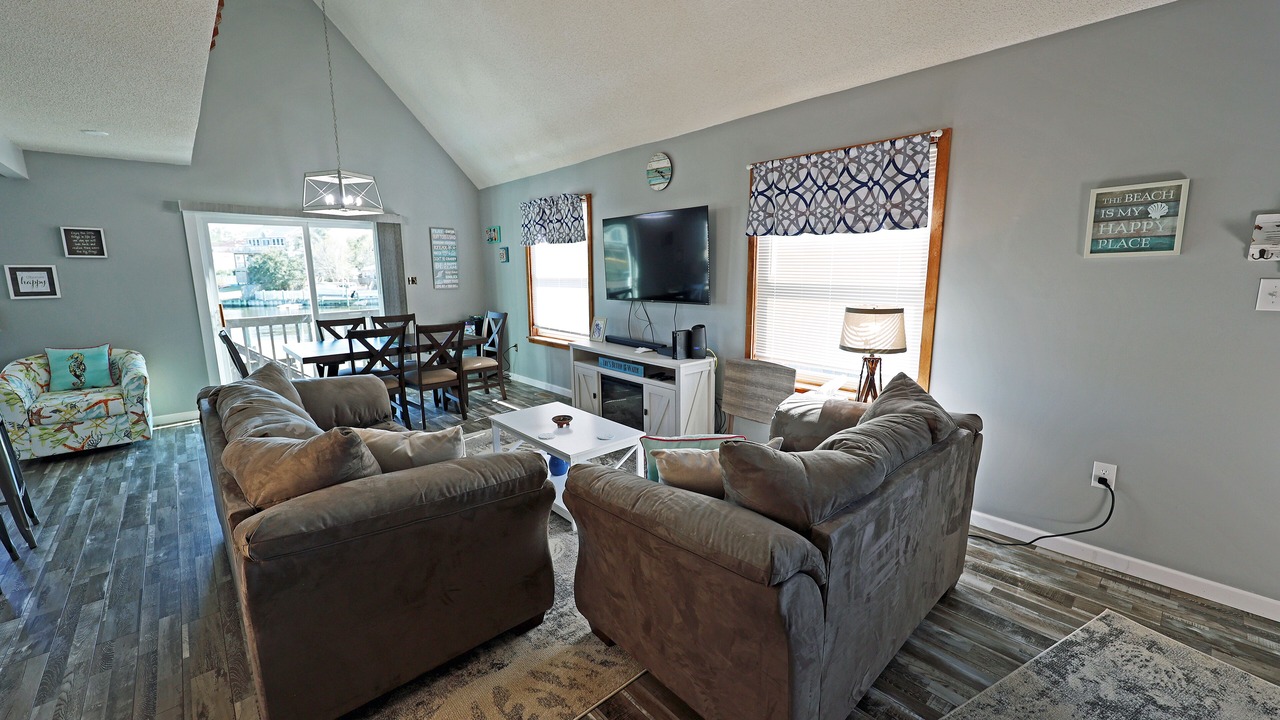 Photo of Livingroom in Colington Harbour