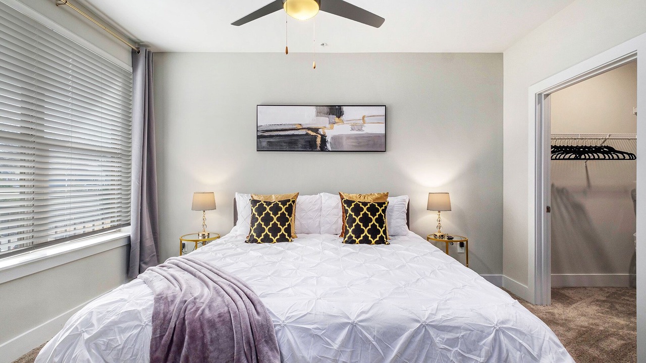 Photo of Bedroom in Villa Heights