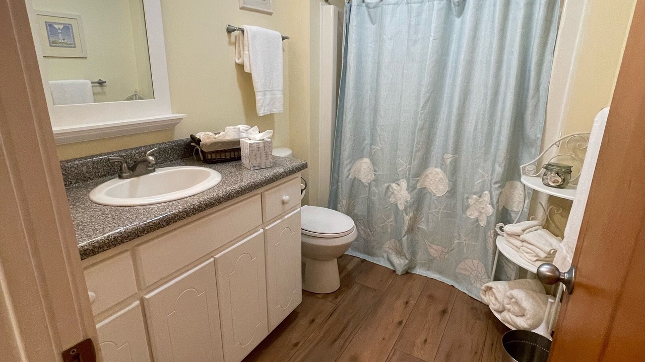Photo of Bathroom in Fairfield Harbour