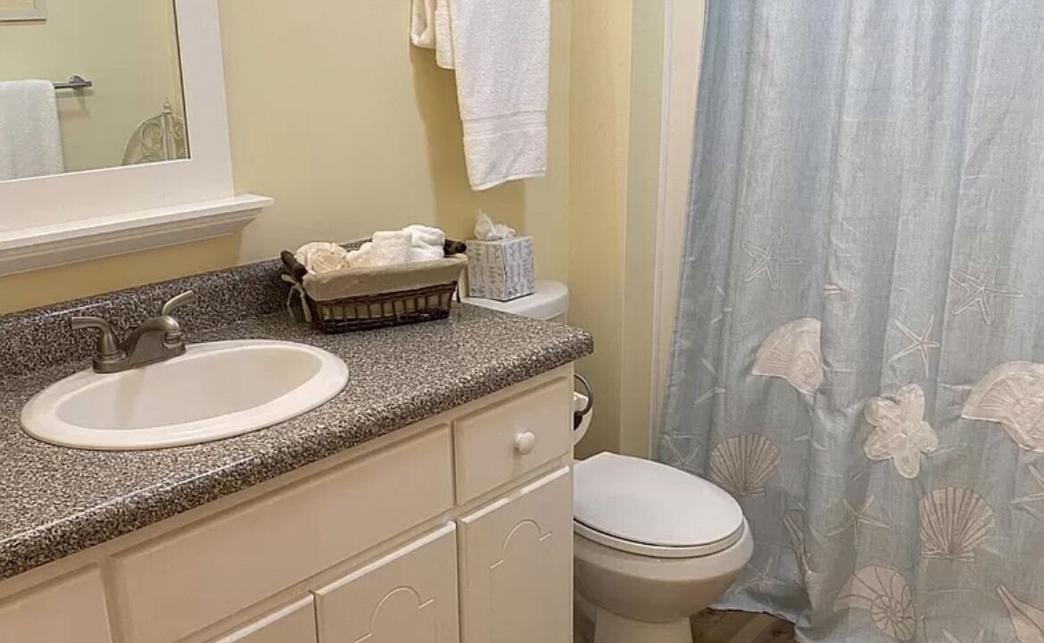 Photo of Bathroom in Fairfield Harbour