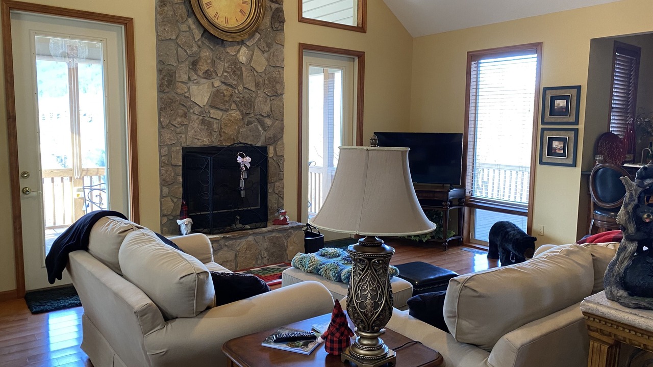 Photo of Livingroom in Whittier