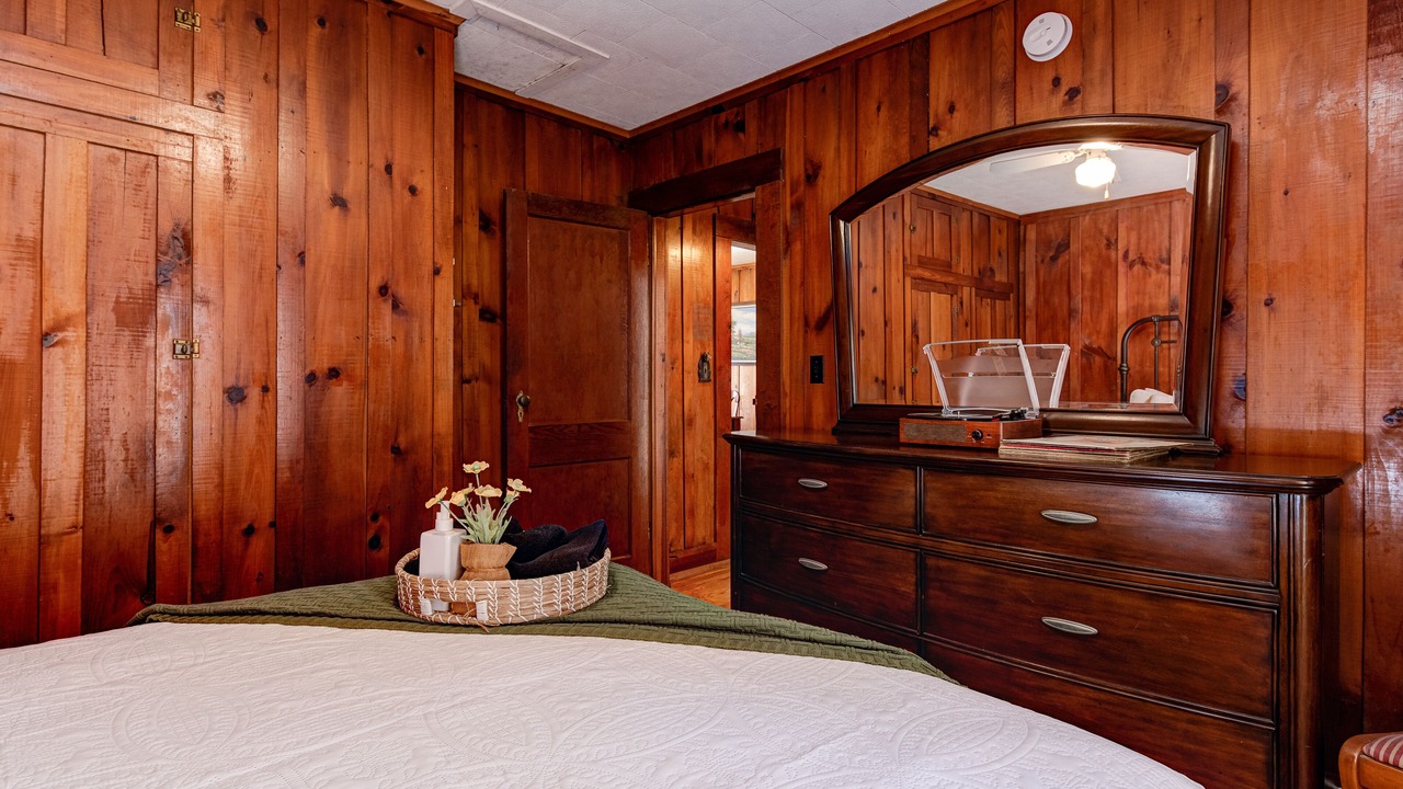 Photo of Bedroom in Rosman